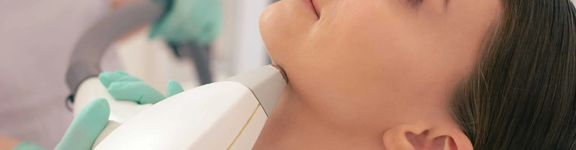 Boyun Epilasyon (Kadın)