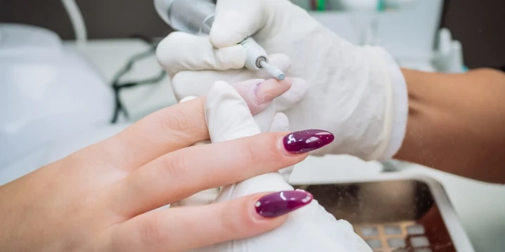 How to Remove Gel Polish: 5 Common At-Home Mistakes and the Right Way