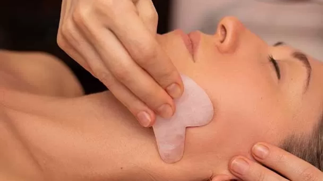 Gua Sha Masajının Faydaları: Cildinizdeki Mucizeleri Keşfedin