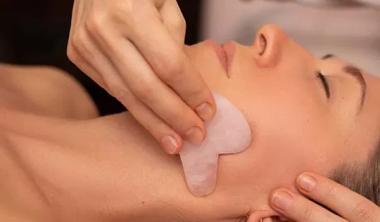 Gua Sha Masajının Faydaları: Cildinizdeki Mucizeleri Keşfedin