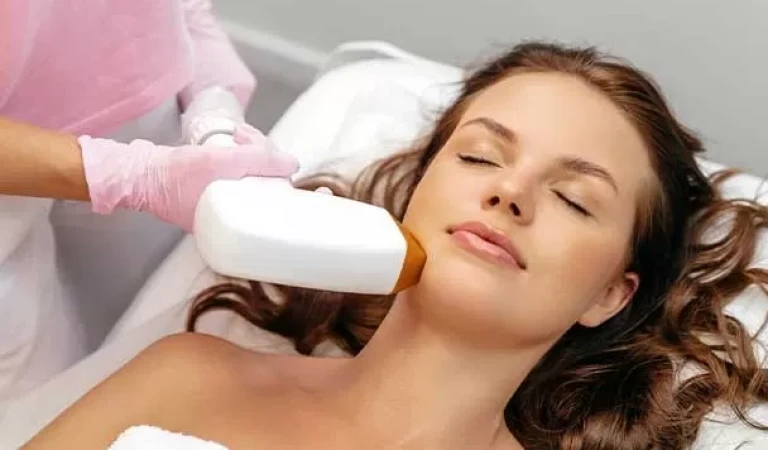 Kadın Epilasyonu: Acısız ve Etkili Yöntemler