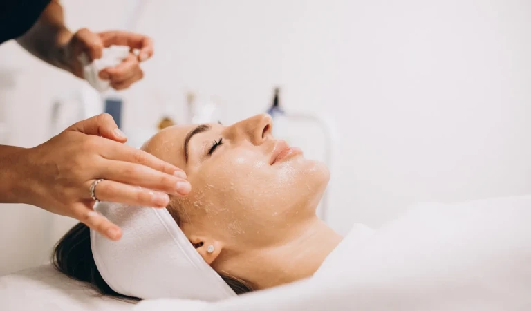 Nişantaşı Cilt Bakımı: Nişantaşı'na Yakın Hydrafacial ve Genosys