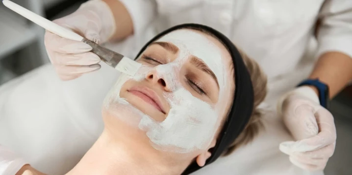 Profesyonel Cilt Bakımı: Adımlar, Faydalar ve Uzman Görüşleri