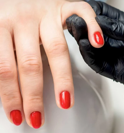 Shellac Kalıcı Oje Uygulaması: Renew & Revive da Mükemmel Bakım