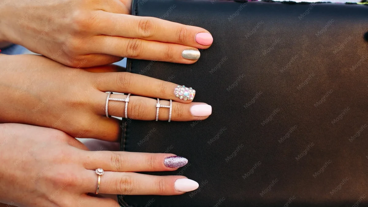 Tırnak Şekilleri: Badem, Kare, Oval, Stiletto — Elinize Hangisi Yakışır?