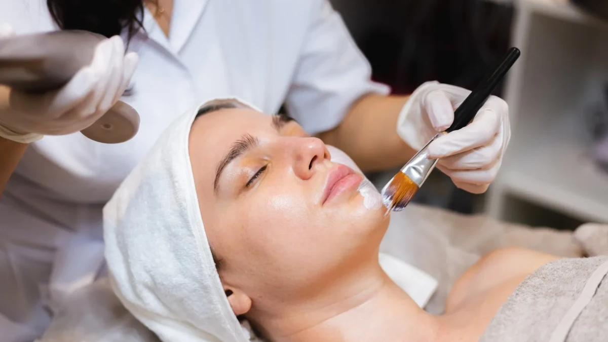 Yosun Peeling Nedir? Organik Peelingden Farkı ve Kimlere Uygun